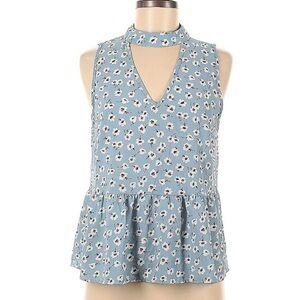 Francesca’s Blue Rain Light Blue Floral Sleeveless Top Keyhole Size Medium